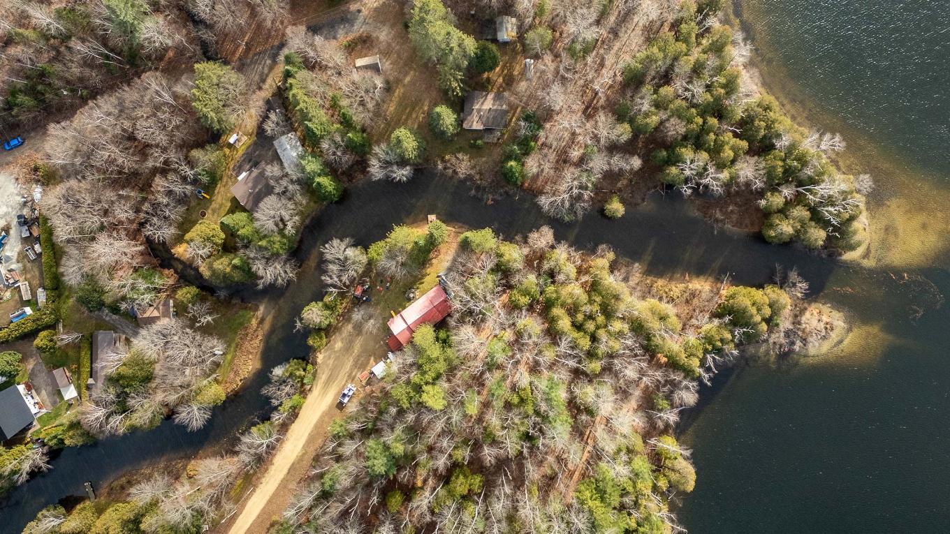 Vue sur l'eau - 118 Ch. Charles-Aimé-Côté, Amherst, QC - Outdoor With Body Of Water With View