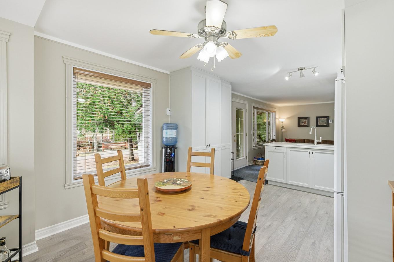 Salle à manger - 118 Ch. Charles-Aimé-Côté, Amherst, QC - Indoor Photo Showing Dining Room