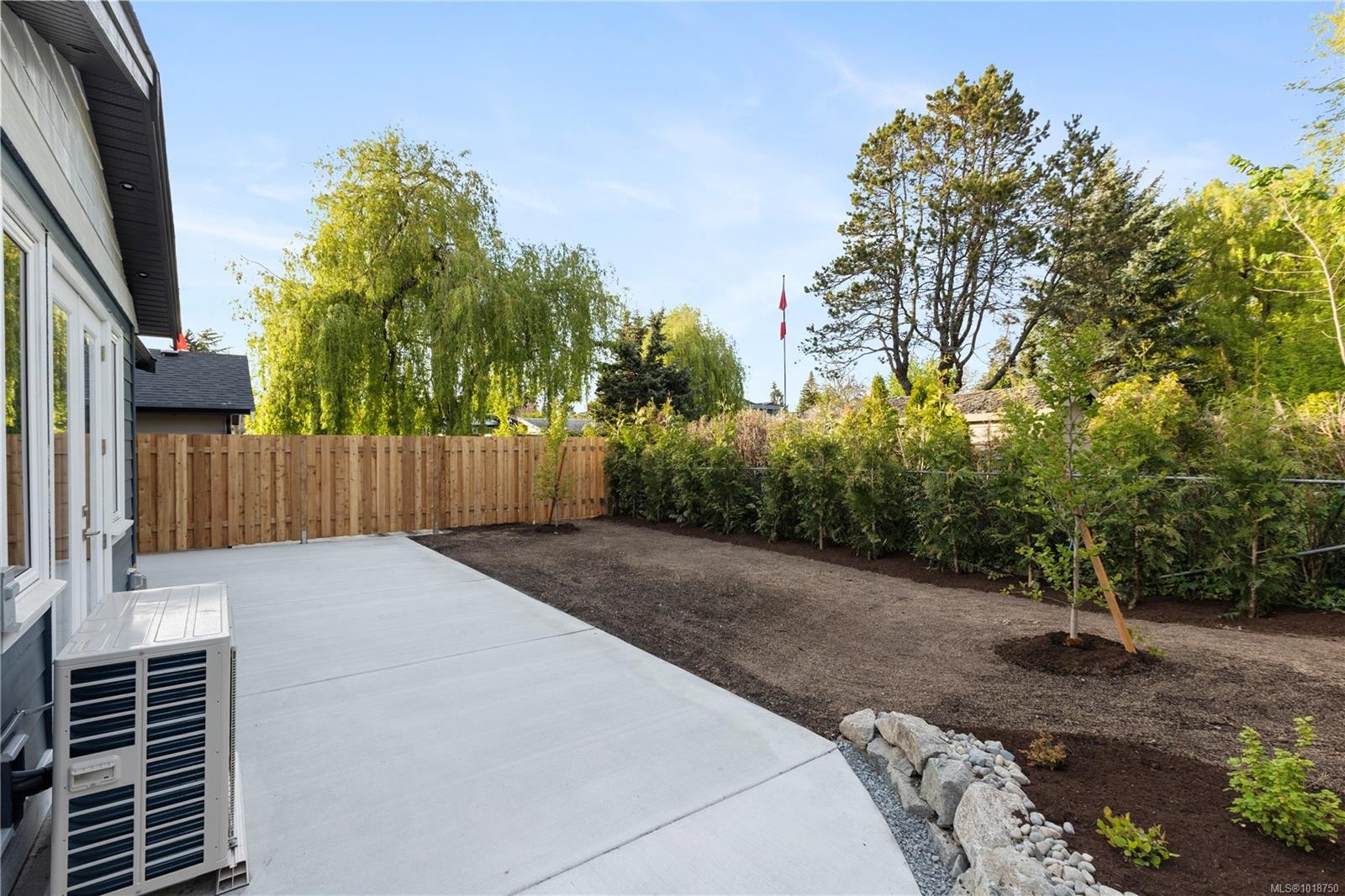 220 Kamloops Ave, Saanich, BC