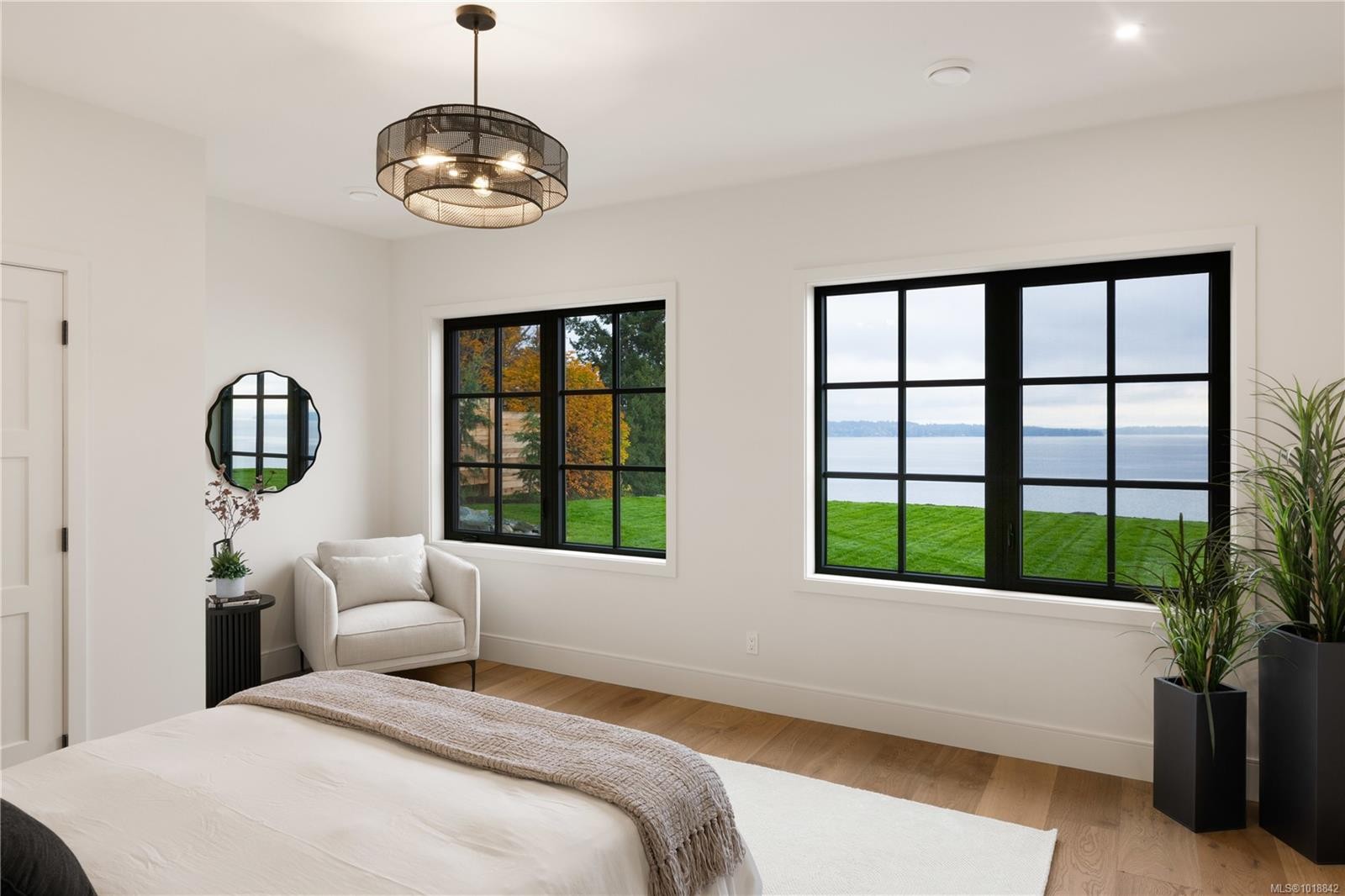 3080 Beachfront Cres, Mill Bay, BC