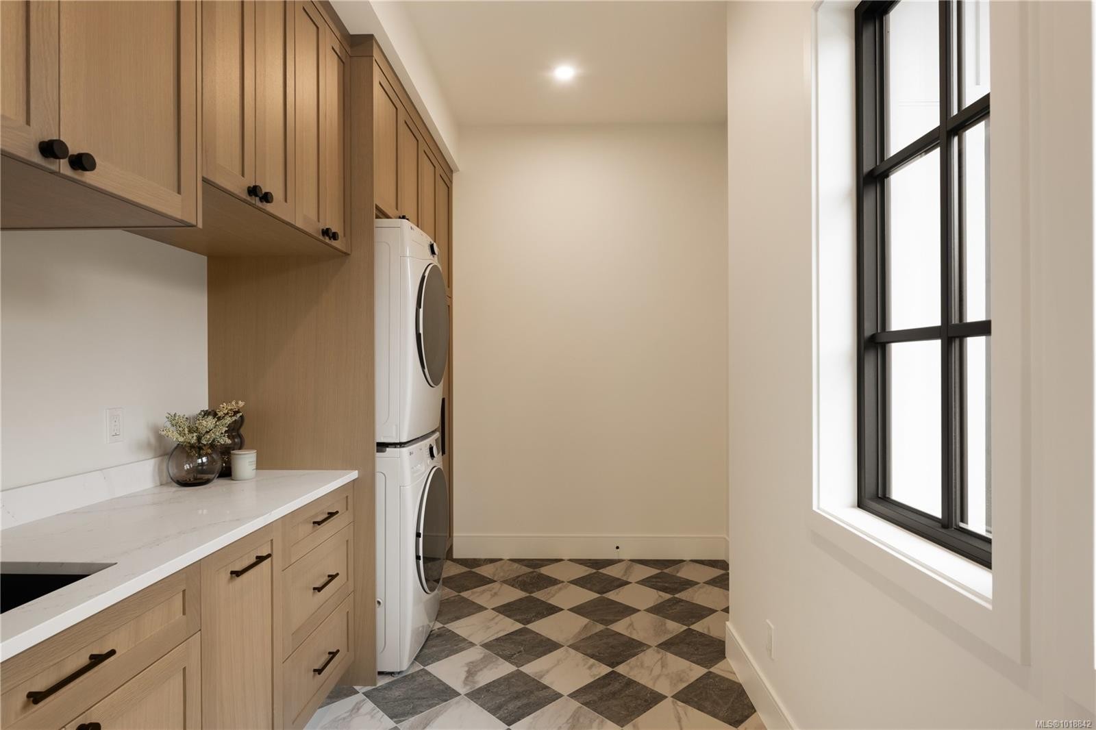 3080 Beachfront Cres, Mill Bay, BC