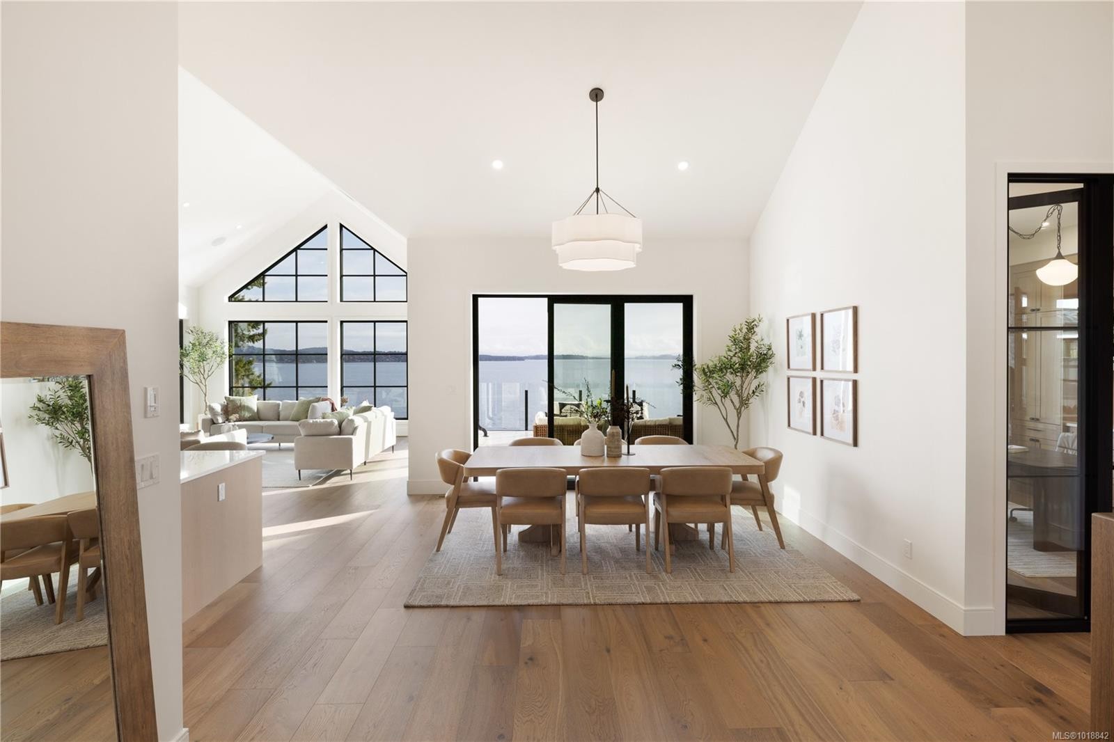 3080 Beachfront Cres, Mill Bay, BC