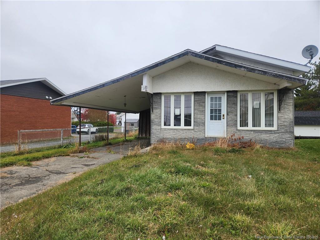 32 Rue Pelletier, Saint-Quentin, NB