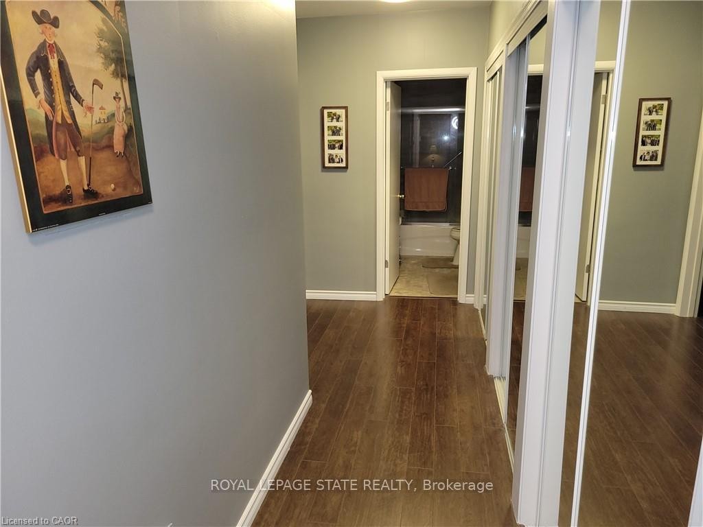 210-11 Woodman Drive S, Hamilton, ON - Indoor Photo Showing Other Room