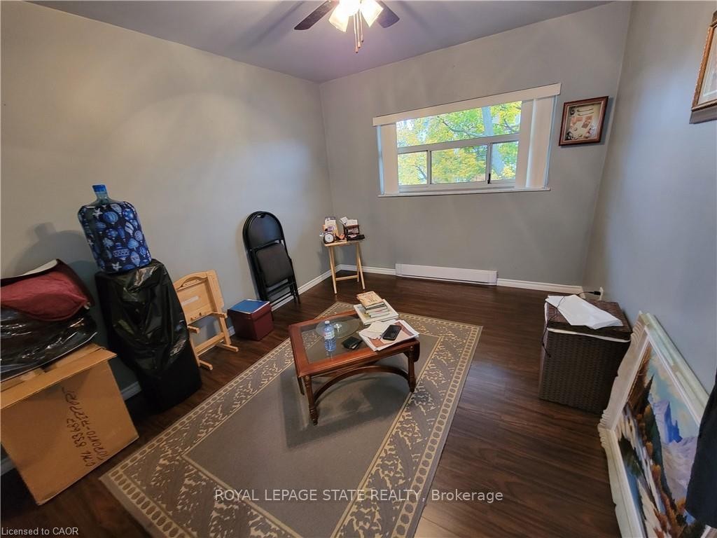 210-11 Woodman Drive S, Hamilton, ON - Indoor Photo Showing Office