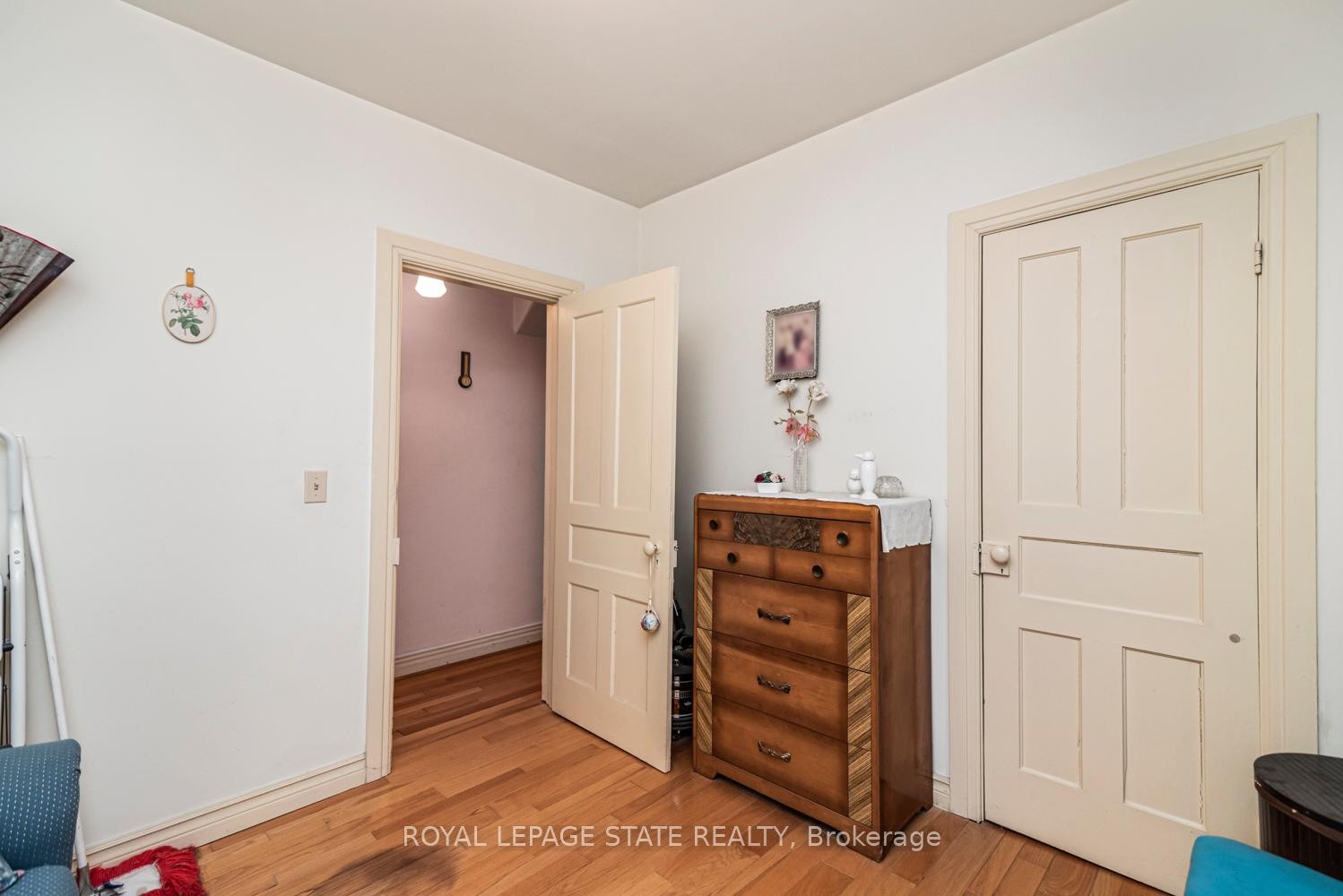 538 Hughson Street N, Hamilton, ON - Indoor