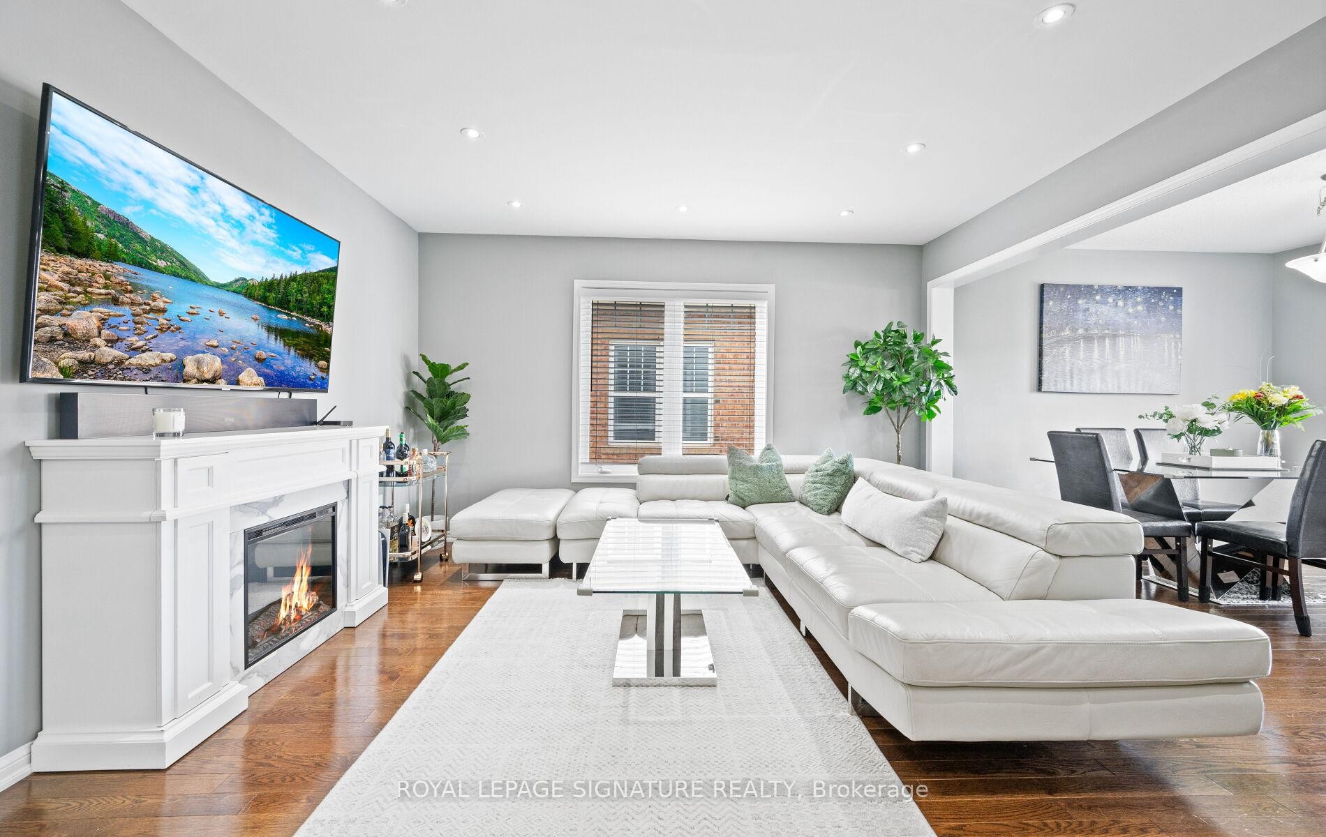 240 Mortimer Crescent, Milton, ON - Indoor Photo Showing Living Room With Fireplace