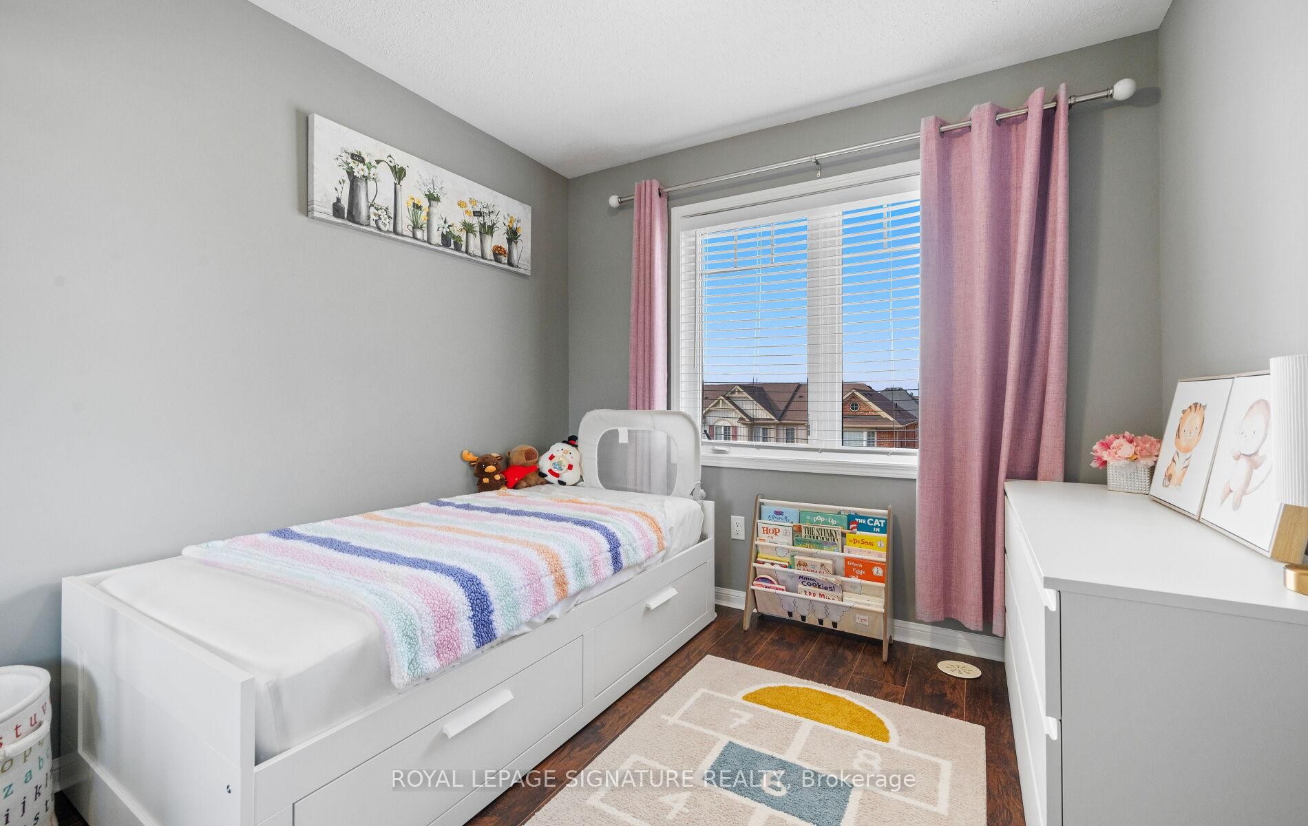 240 Mortimer Crescent, Milton, ON - Indoor Photo Showing Bedroom