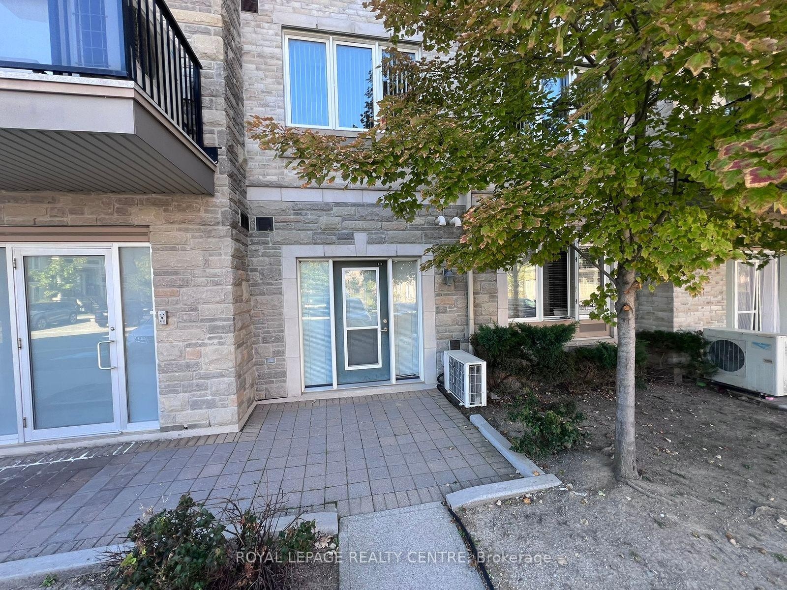 113-3055 Thomas Street, Mississauga, ON - Outdoor With Exterior