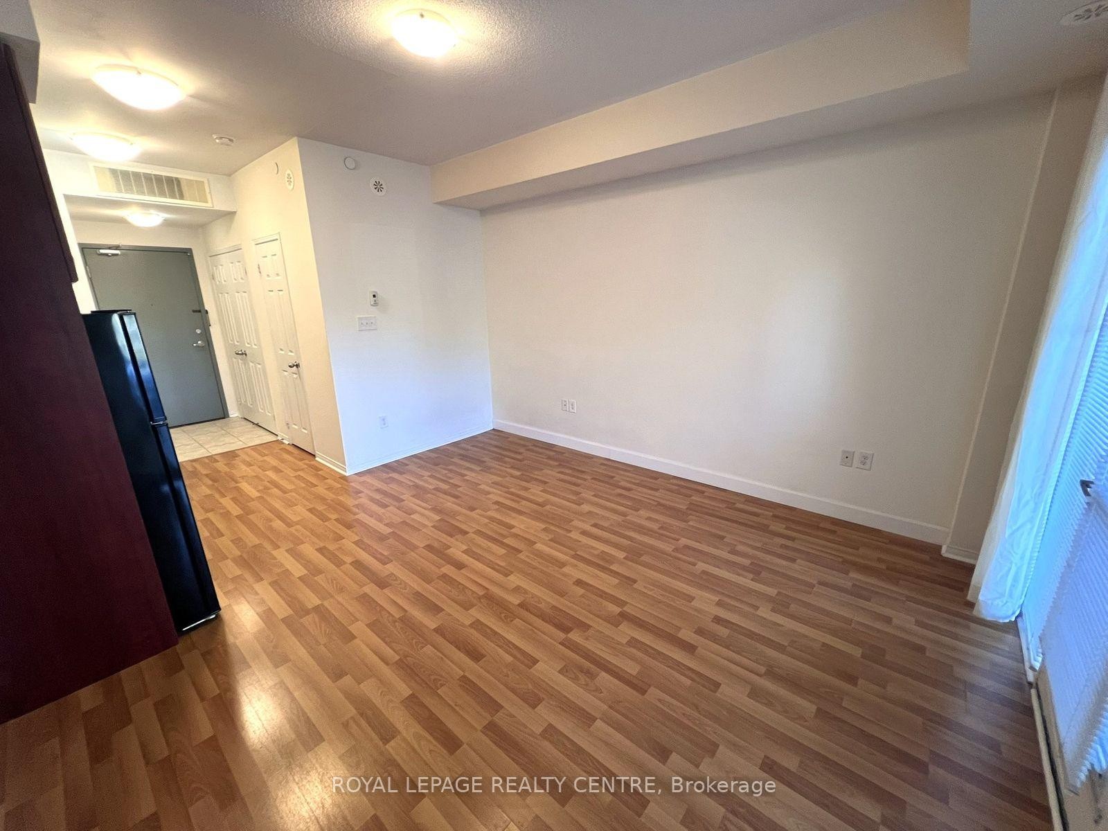 113-3055 Thomas Street, Mississauga, ON - Indoor Photo Showing Other Room