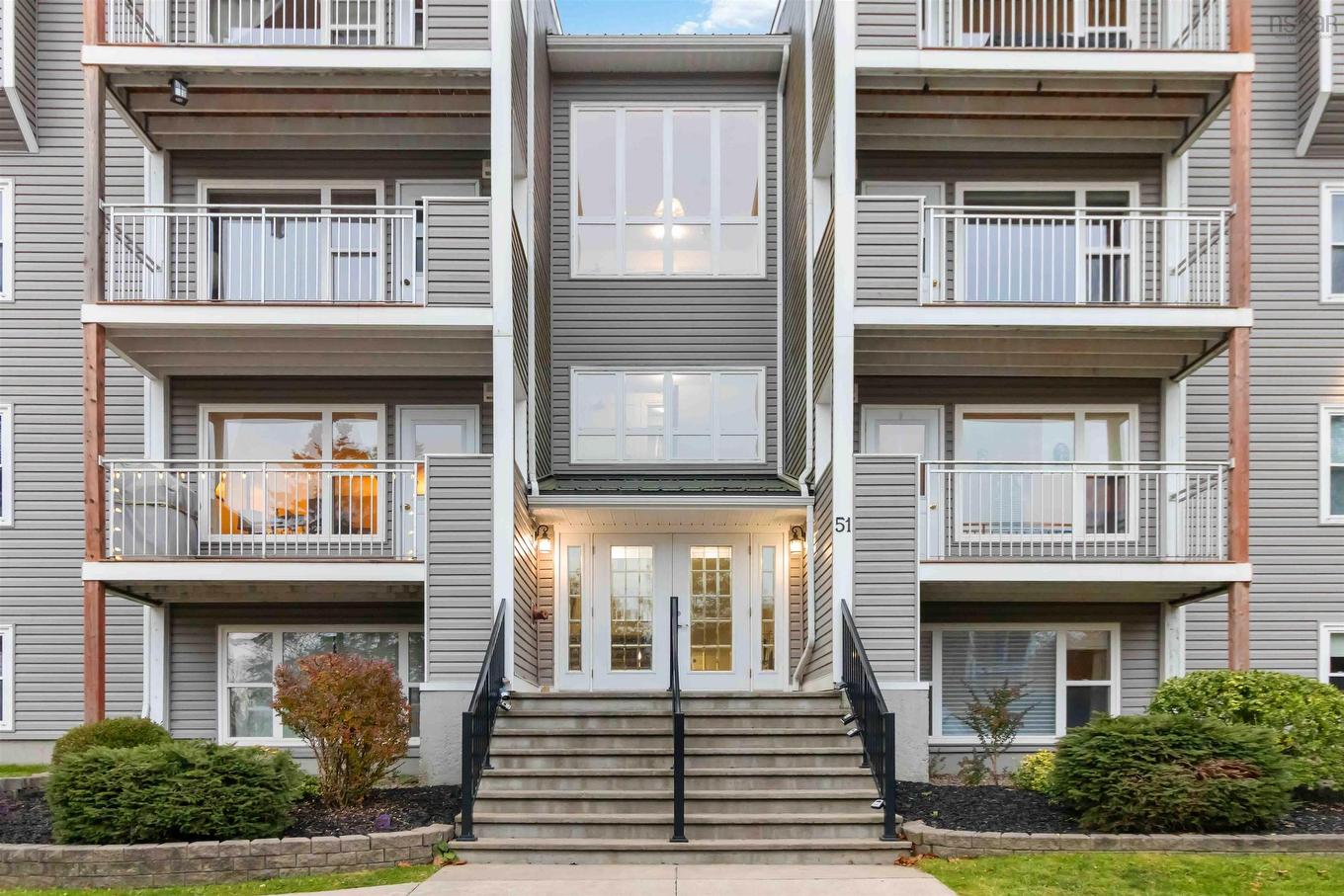 408 51 River Lane, Bedford, NS
