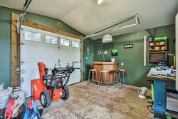Garage -