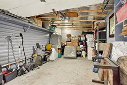 Garage -