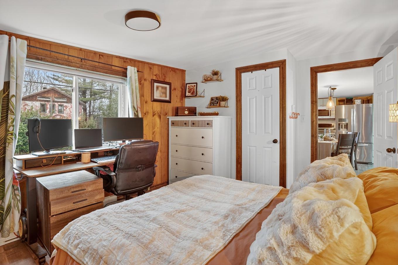 Chambre à coucher principale - 14 Ch. Des Tulipes, Gore, QC - Indoor Photo Showing Bedroom