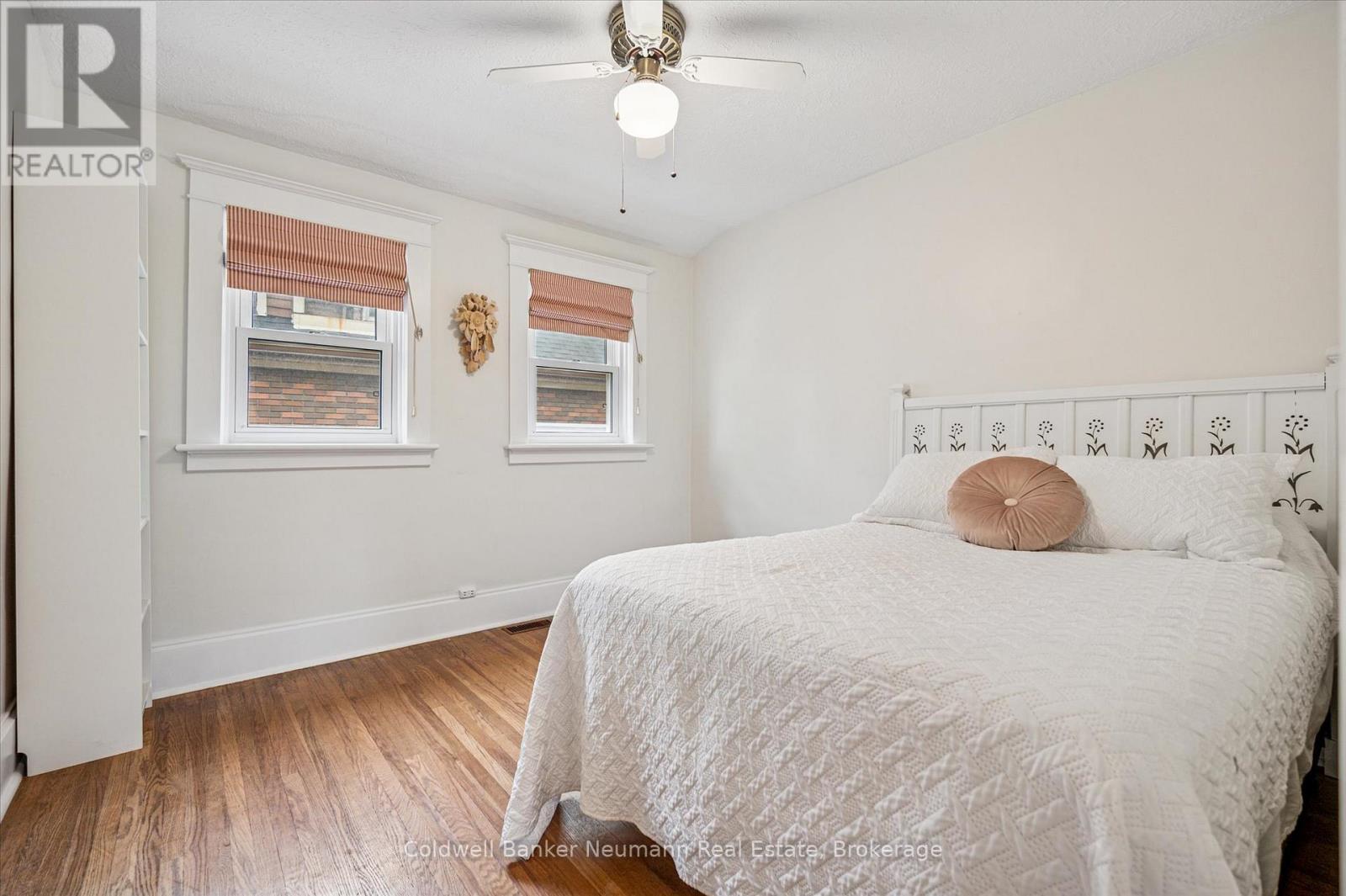 39 Agnes Street, Kitchener, ON - Indoor Photo Showing Bedroom