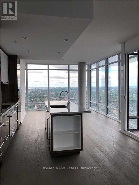 4616 - 488 University Avenue, Toronto, ON - Indoor Photo Showing Kitchen