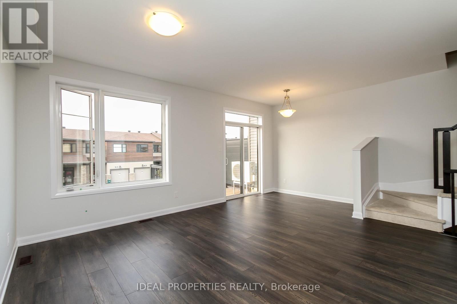 702 Doneraile Walk, Ottawa, ON - Indoor