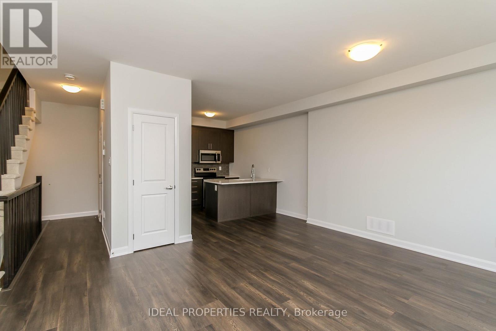 702 Doneraile Walk, Ottawa, ON - Indoor Photo Showing Other Room