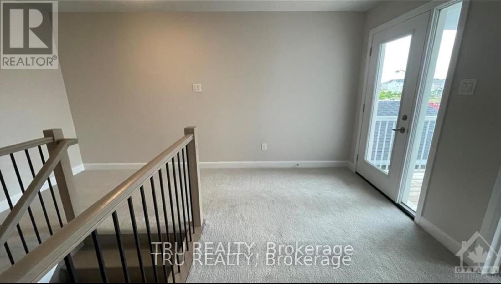 655 Terrier Circle, Ottawa, ON - Indoor Photo Showing Other Room