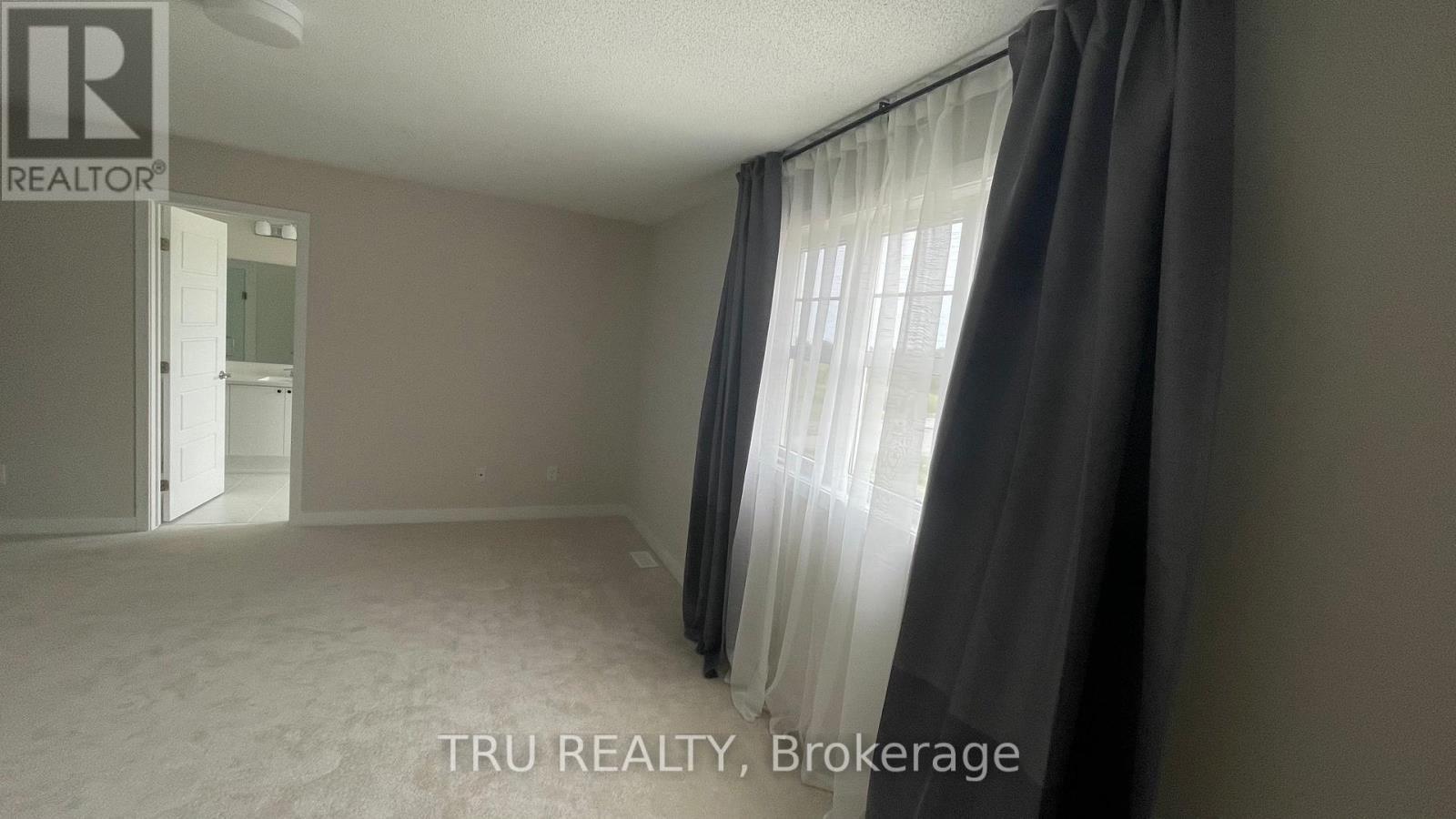 655 Terrier Circle, Ottawa, ON - Indoor Photo Showing Other Room