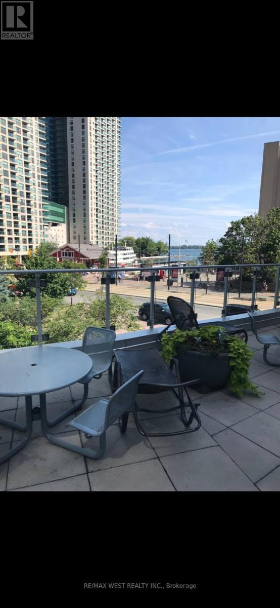 312 - 208 Queens Quay W, Toronto, ON - Outdoor