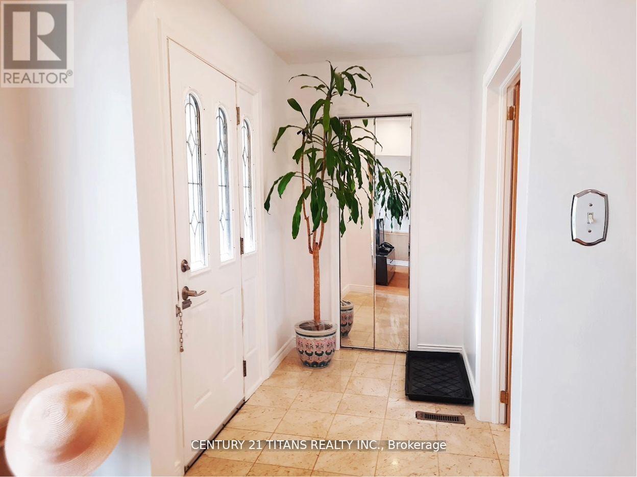 3 Saugeen Crescent, Toronto, ON - Indoor Photo Showing Other Room