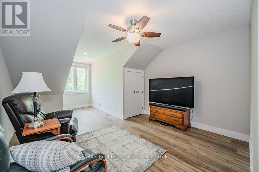 18 - 744 Nelson Street W, Norfolk (Port Dover), ON - Indoor Photo Showing Other Room