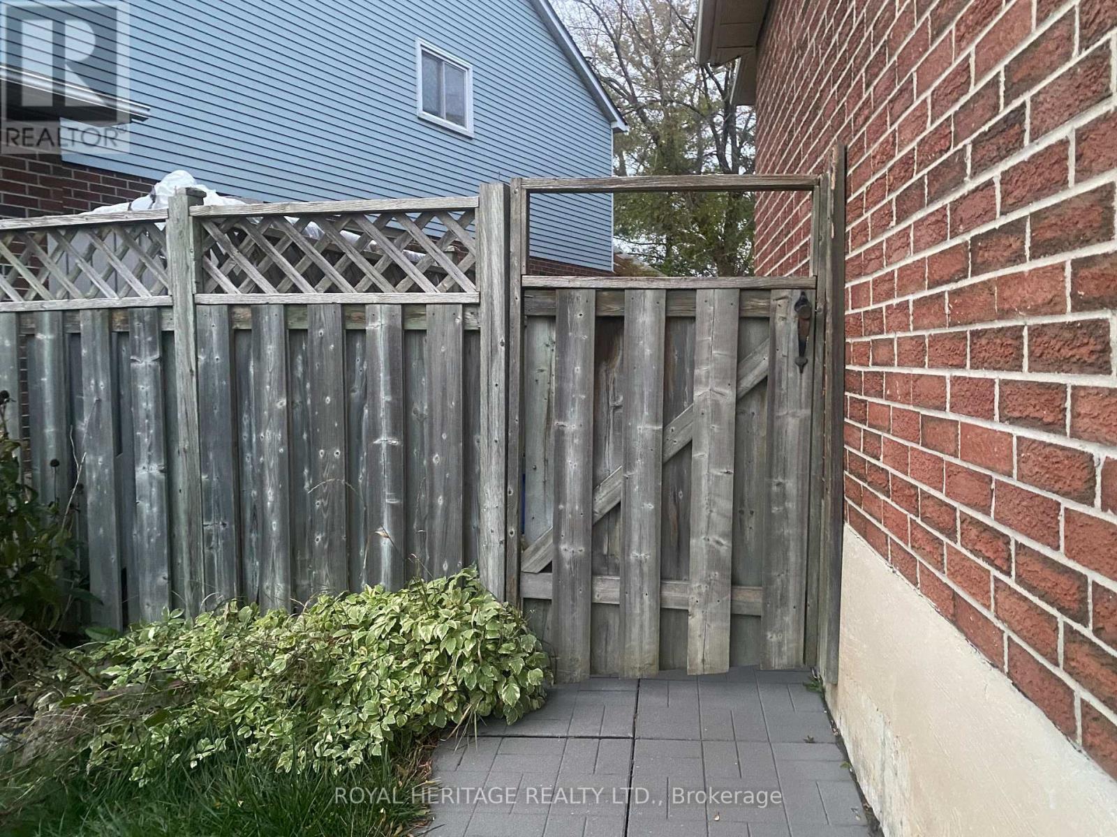 24 Reed Drive, Ajax, ON - Outdoor