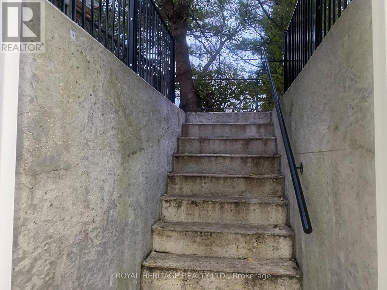 24 Reed Drive, Ajax, ON - Indoor Photo Showing Other Room