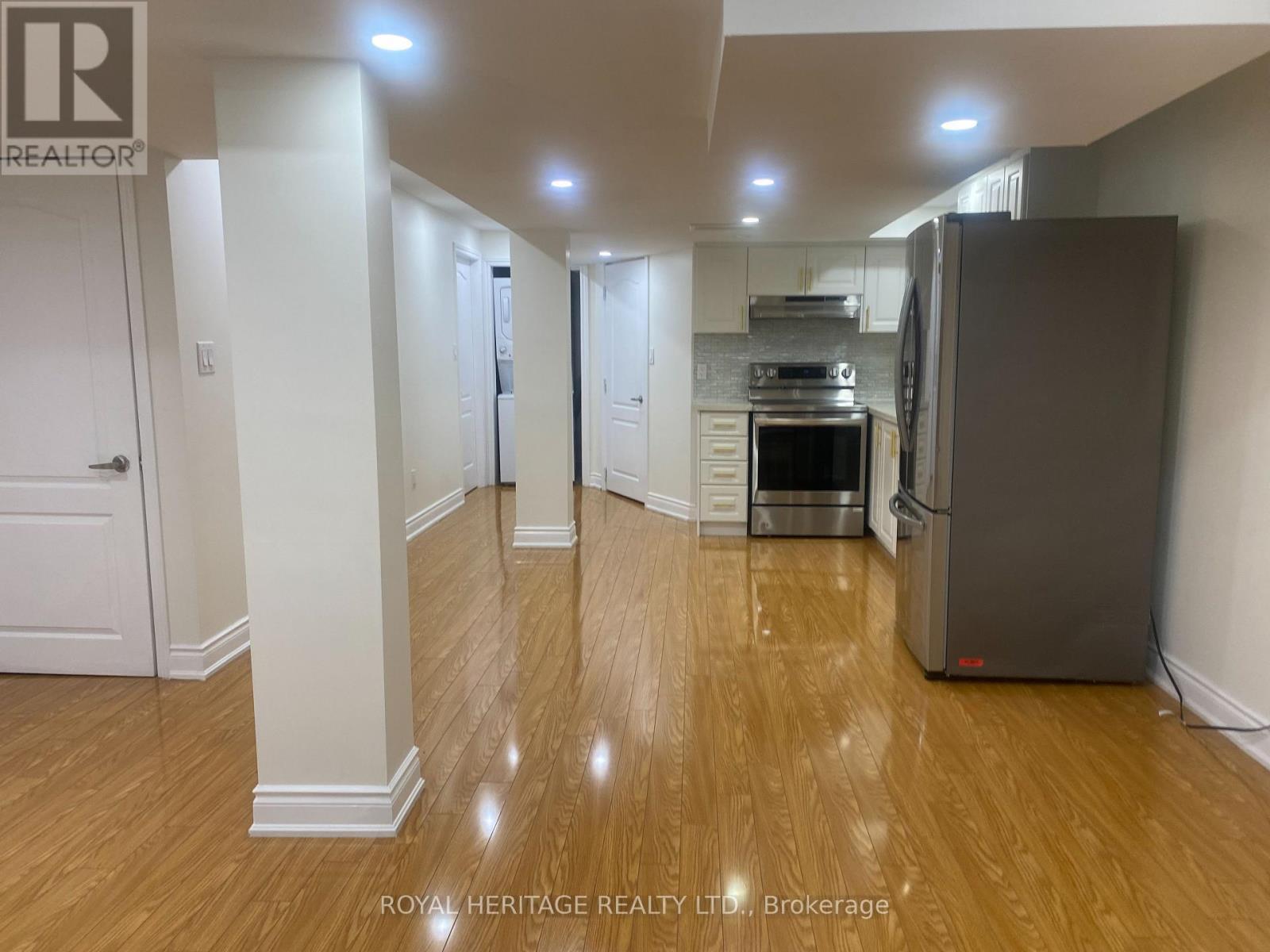 24 Reed Drive, Ajax, ON - Indoor