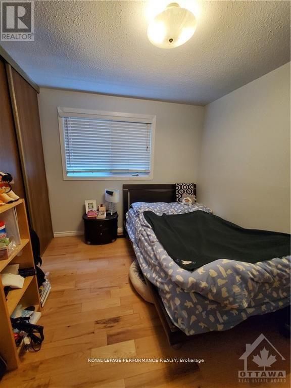 1064 Alenmede Crescent, Ottawa, ON - Indoor Photo Showing Bedroom