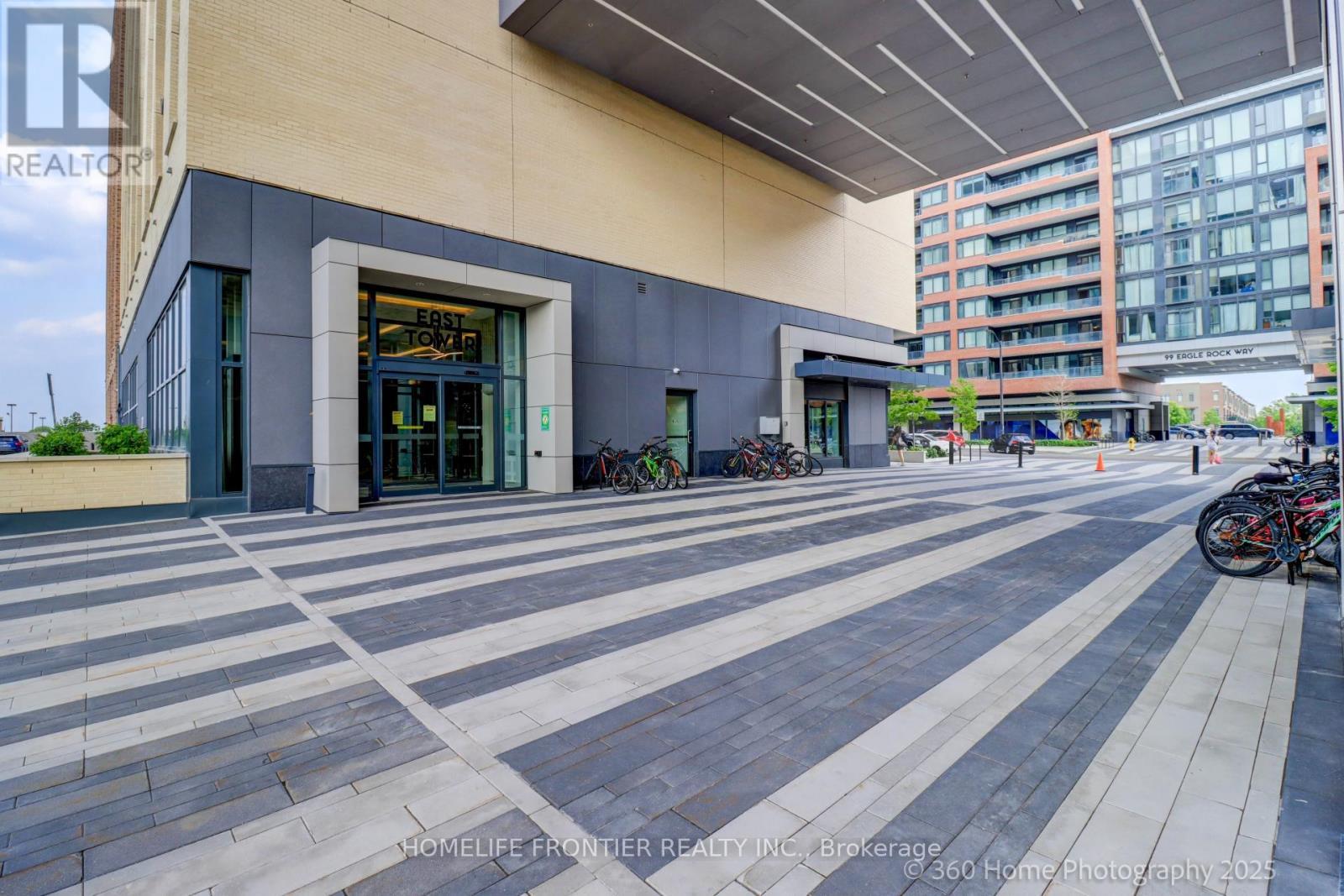 904 - 100 Eagle Rock Way W, Vaughan, ON -