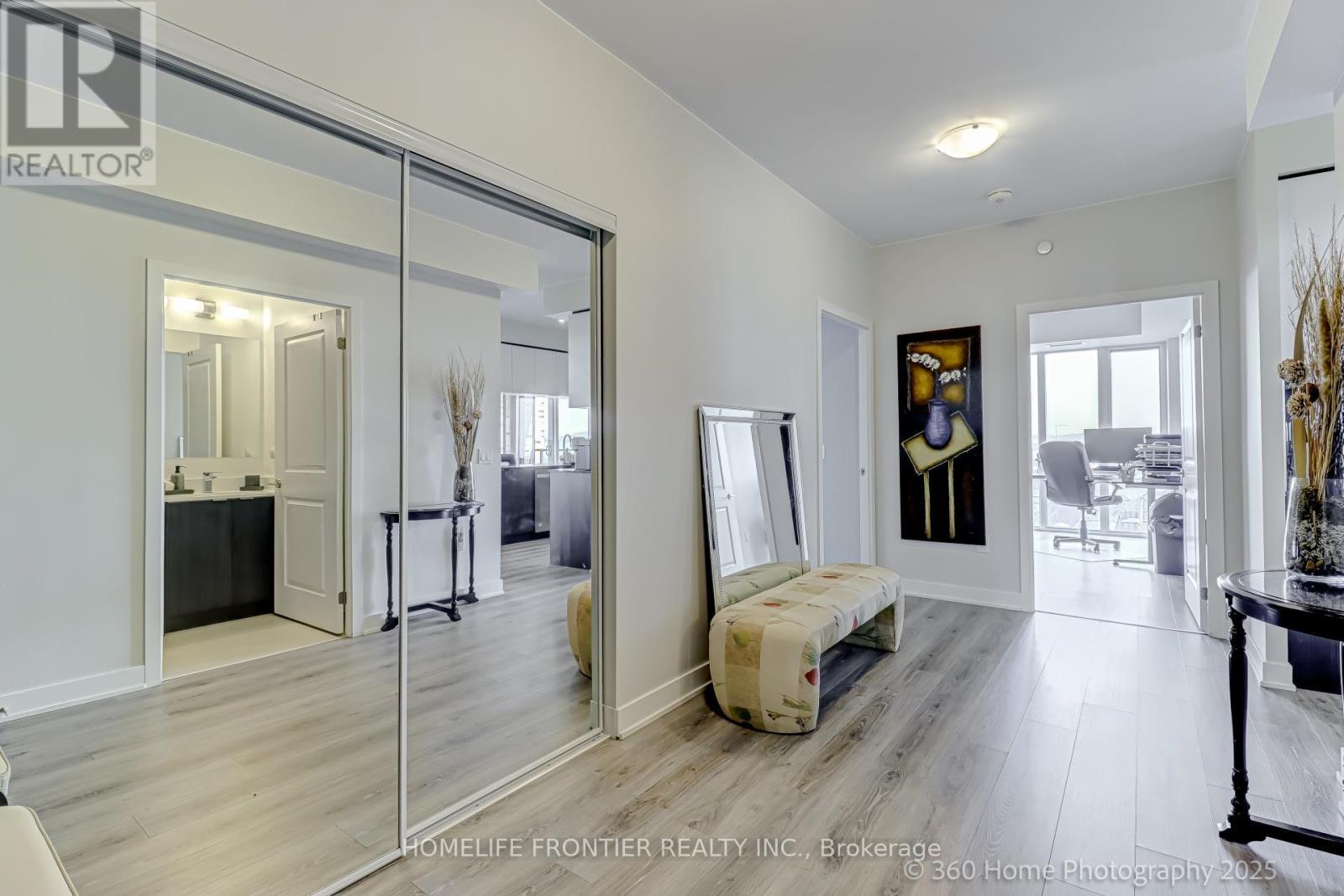 904 - 100 Eagle Rock Way W, Vaughan, ON - Indoor Photo Showing Other Room