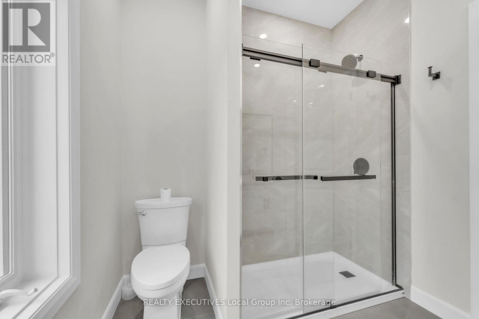 101 Tower Drive, North Bay (Airport), ON - Indoor Photo Showing Bathroom