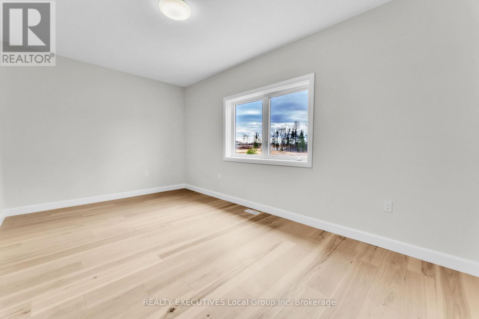 101 Tower Drive, North Bay (Airport), ON - Indoor Photo Showing Other Room