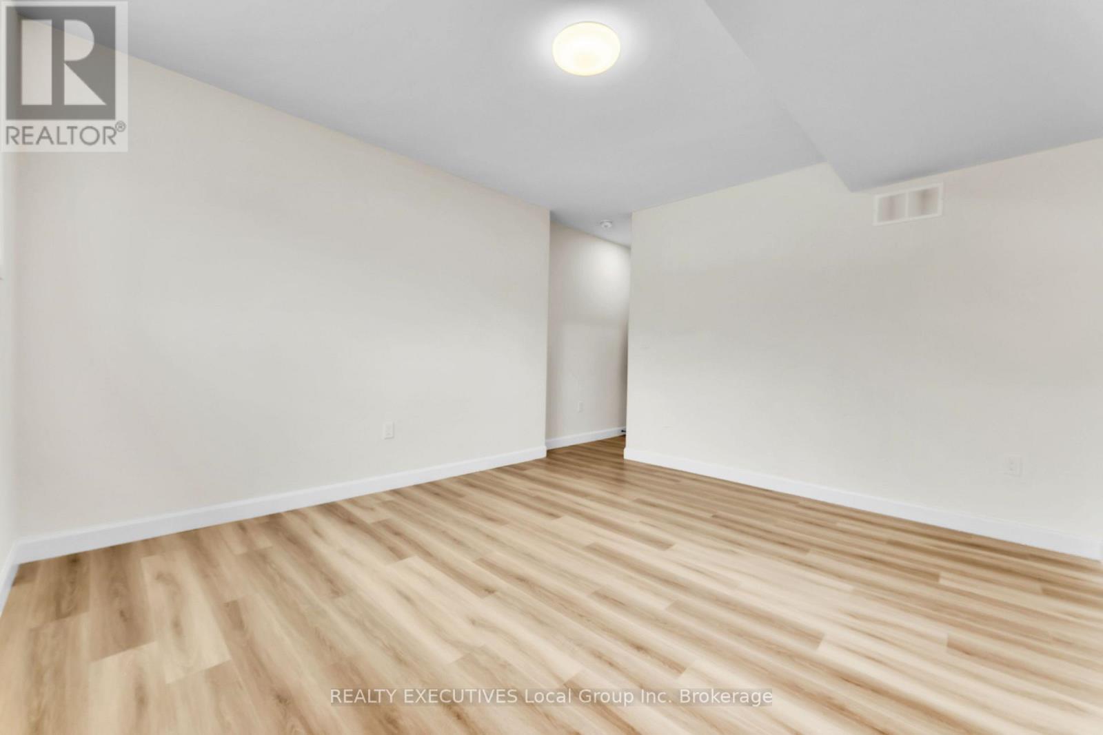 101 Tower Drive, North Bay (Airport), ON - Indoor Photo Showing Other Room