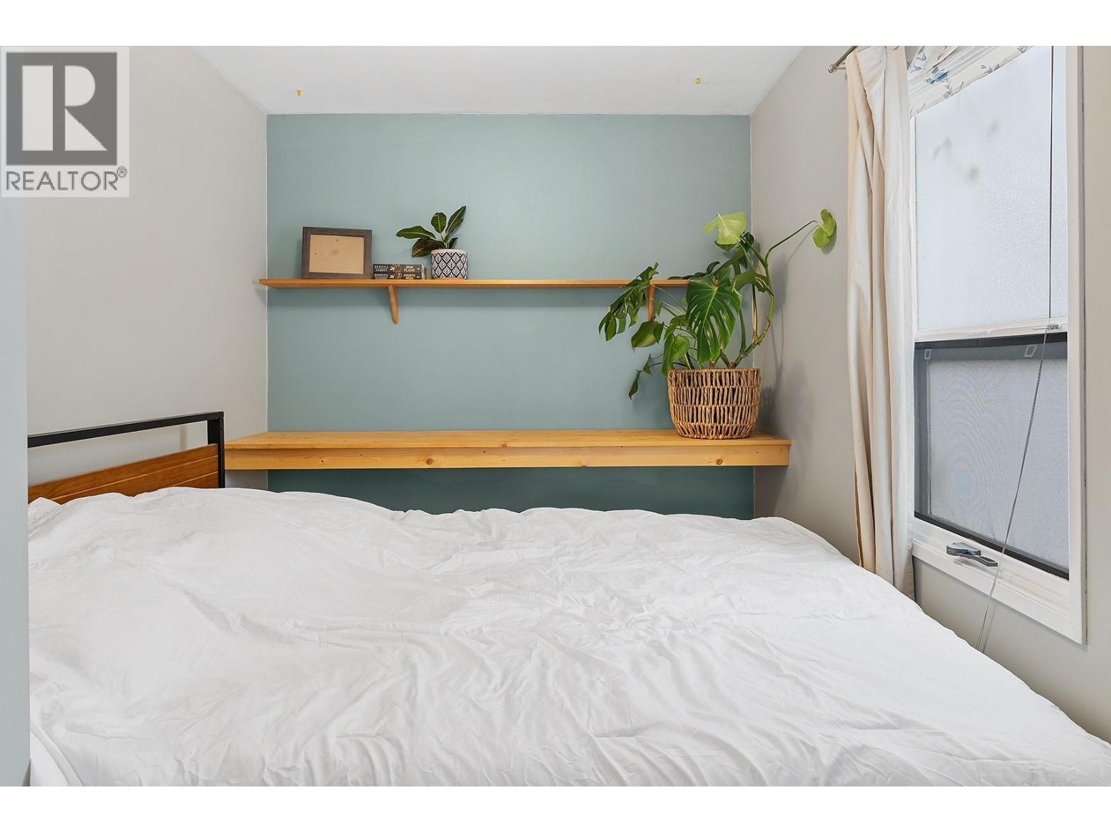 2108 33 Street, Vernon, BC - Indoor Photo Showing Bedroom