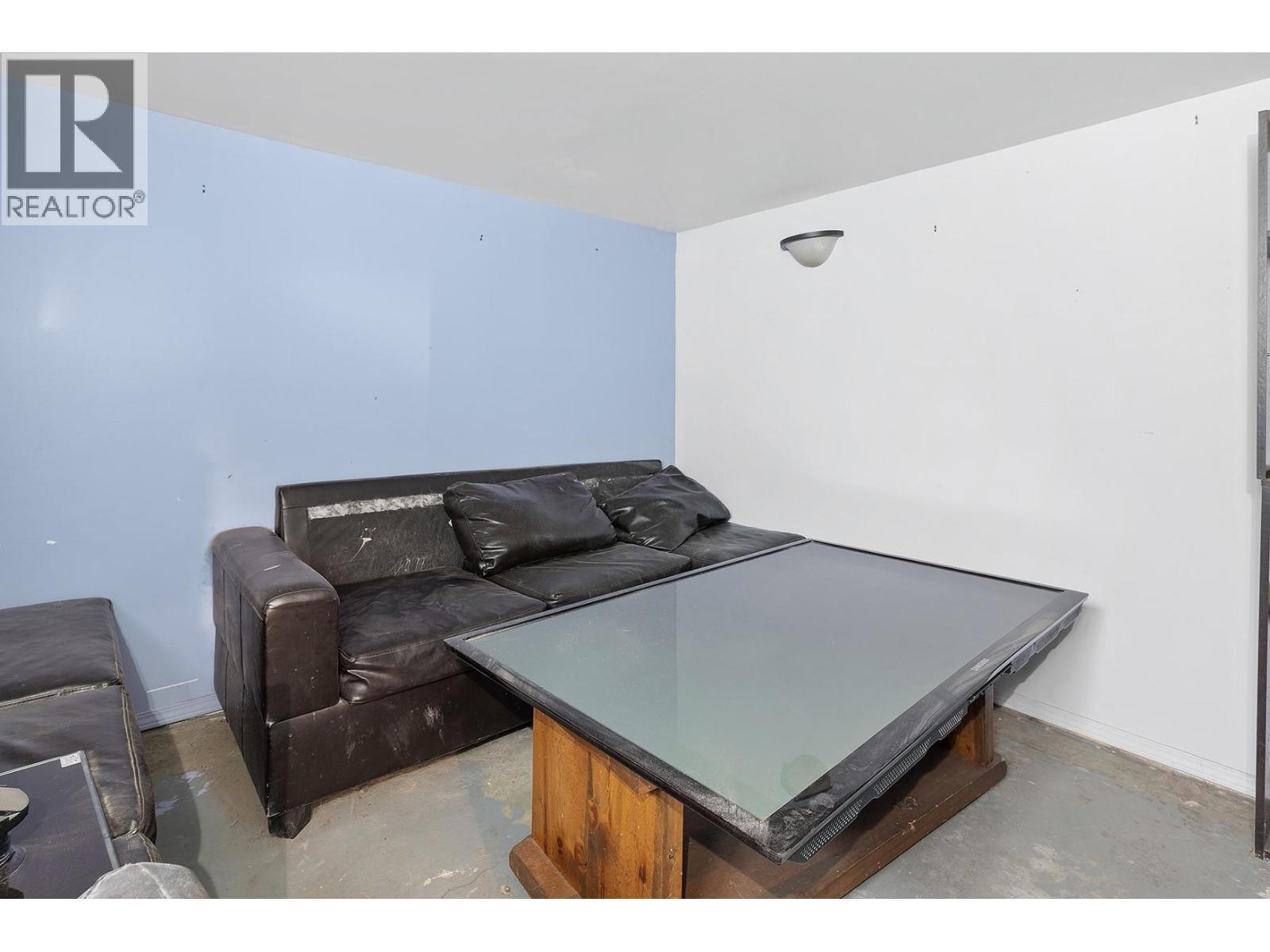 2108 33 Street, Vernon, BC - Indoor Photo Showing Other Room