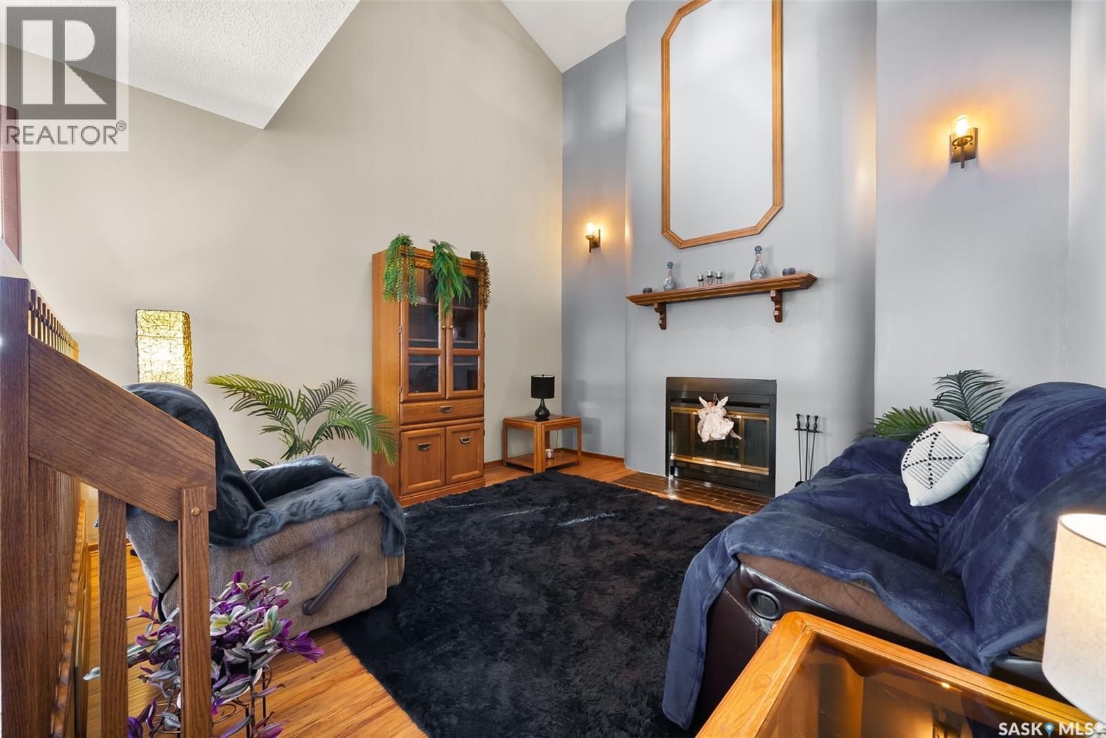 55 Duncan Crescent, Regina, SK - Indoor With Fireplace