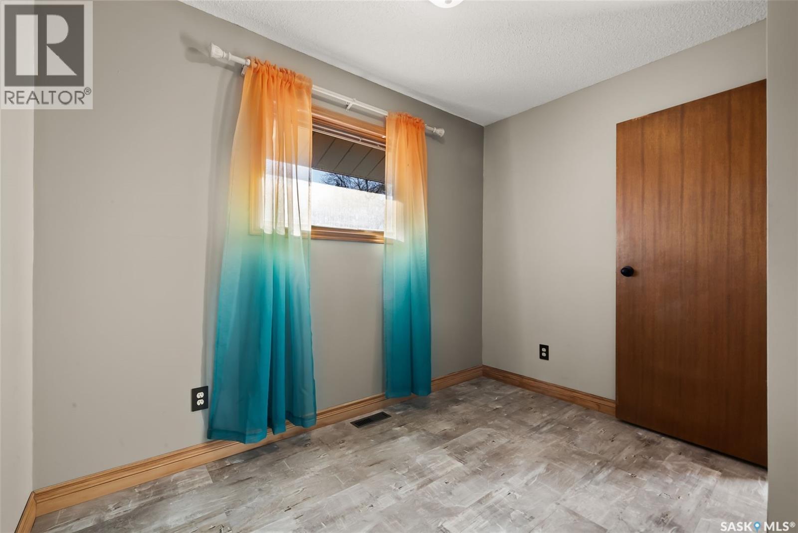 55 Duncan Crescent, Regina, SK - Indoor Photo Showing Other Room