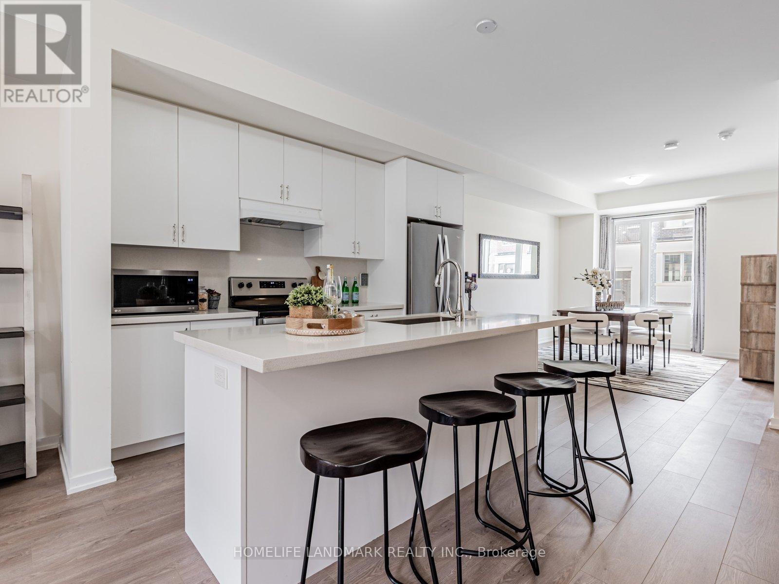 25 Origin Way, Vaughan, ON - Indoor Photo Showing Kitchen