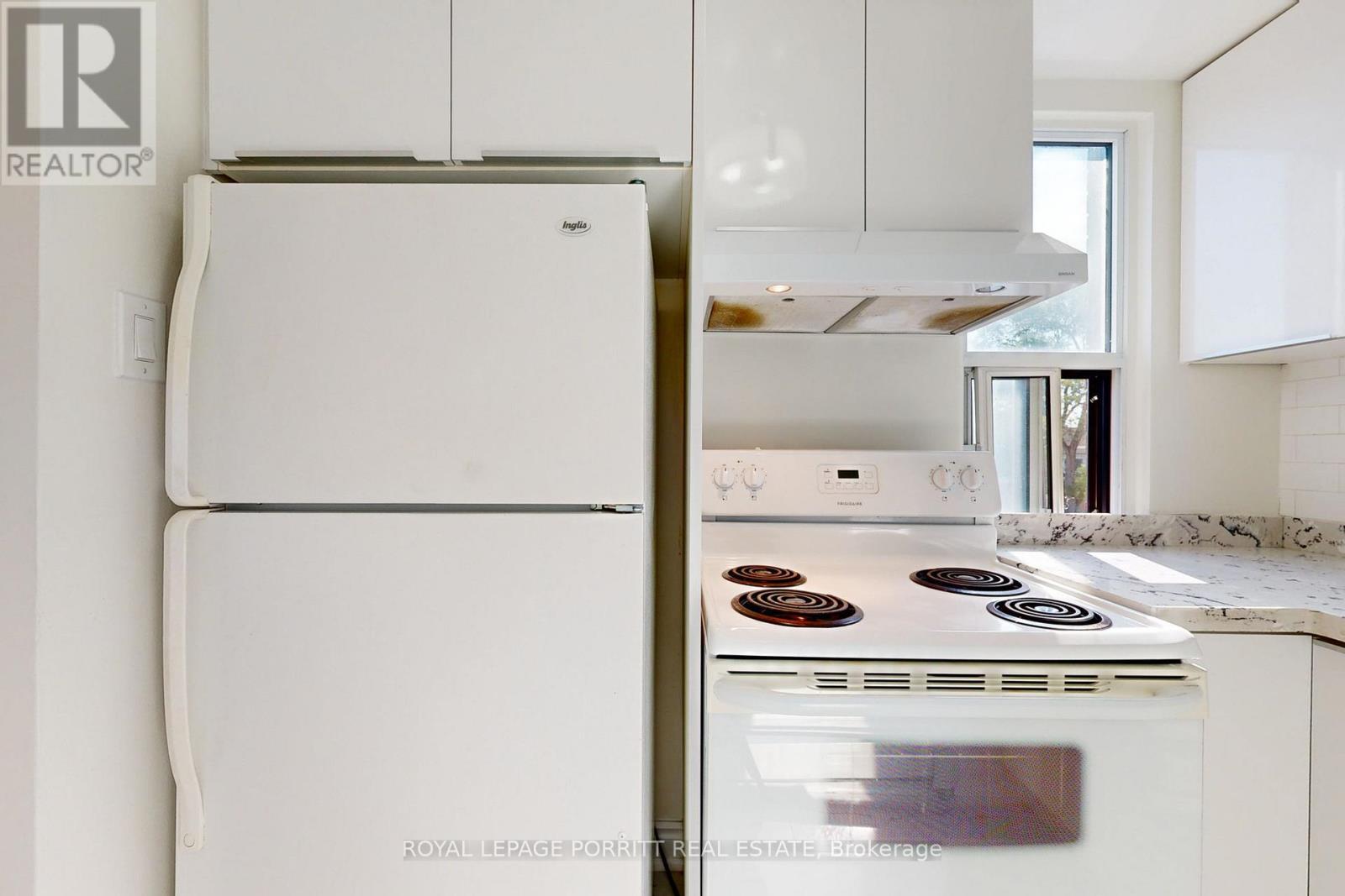 3 - 3503A Lake Shore Boulevard W, Toronto, ON