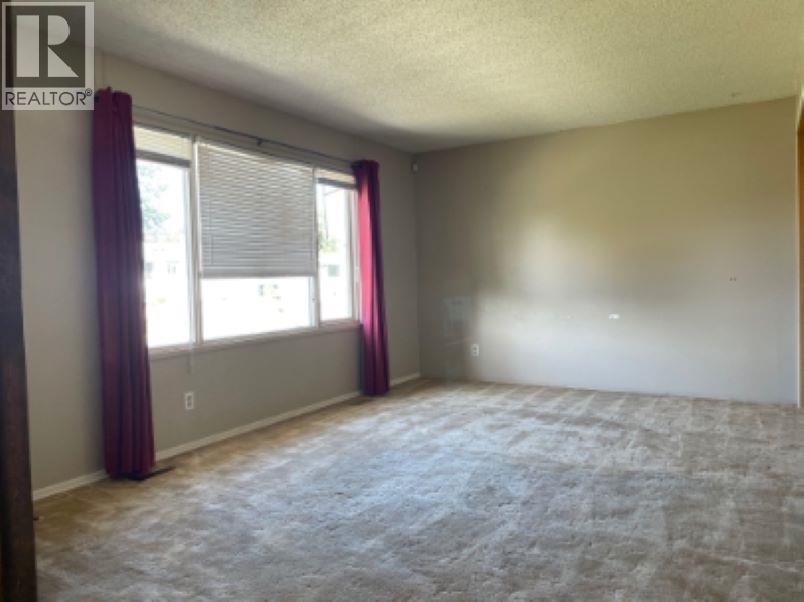 5316 Willow Road, Fort Nelson, BC - Indoor Photo Showing Other Room