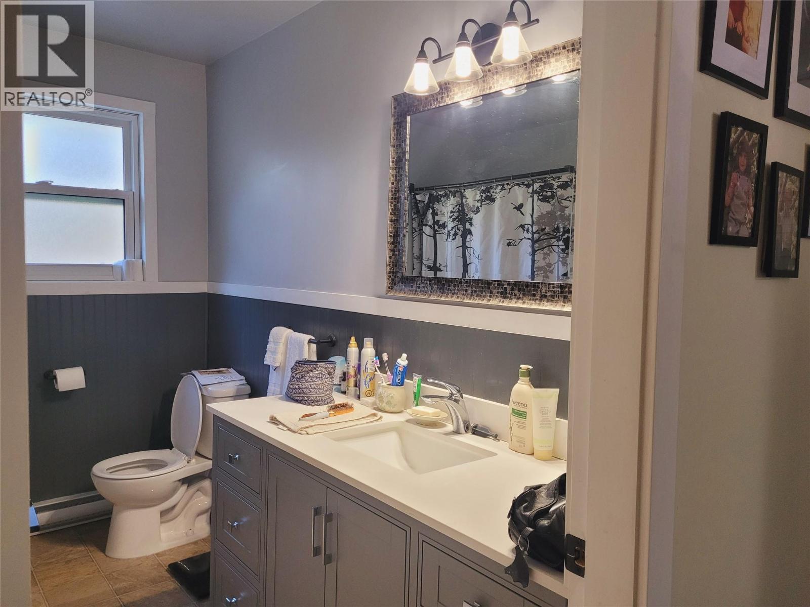 349 Dutch Lake Road, Clearwater, BC - Indoor Photo Showing Bathroom