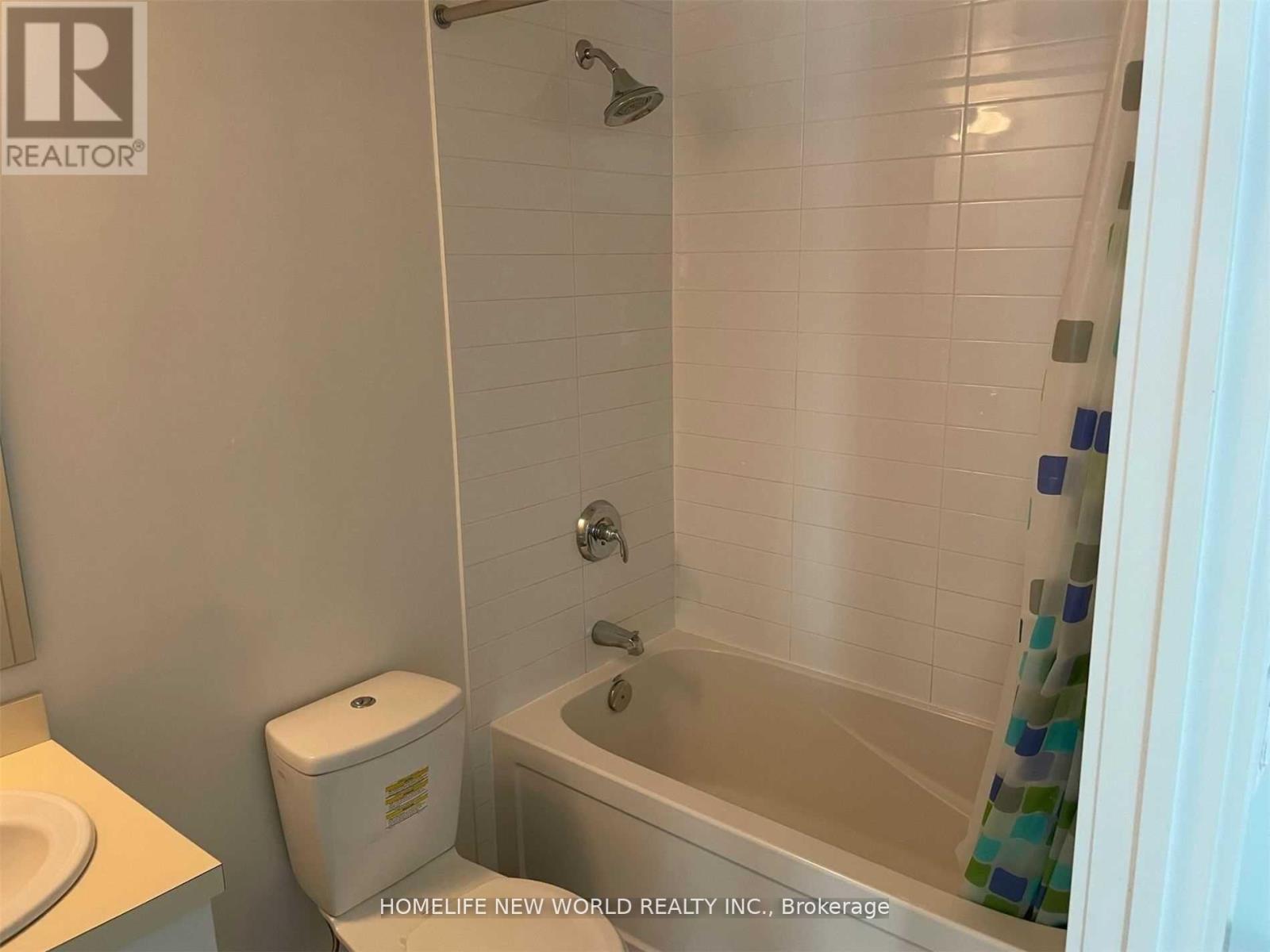 601 - 14 York Street, Toronto, ON - Indoor Photo Showing Bathroom