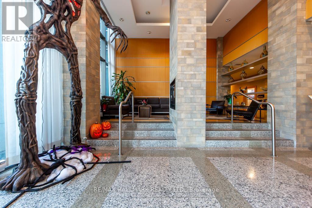 1115 - 68 Grangeway Avenue, Toronto, ON - With Exterior