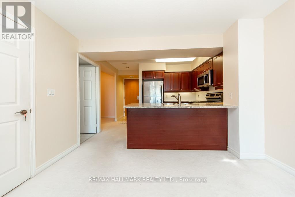 1115 - 68 Grangeway Avenue, Toronto, ON - Indoor Photo Showing Kitchen
