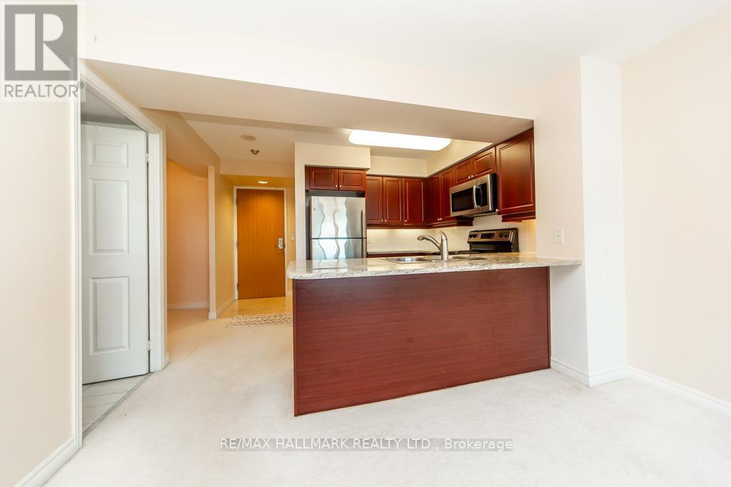 1115 - 68 Grangeway Avenue, Toronto, ON - Indoor Photo Showing Kitchen