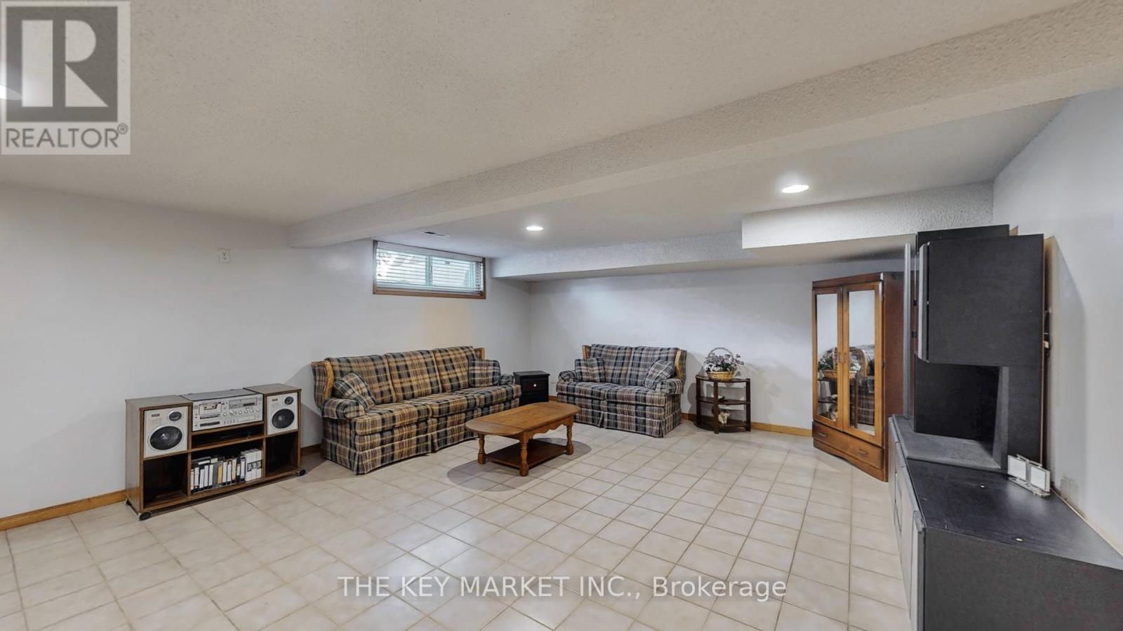 1277 Tyneburn Crescent, Mississauga, ON - Indoor