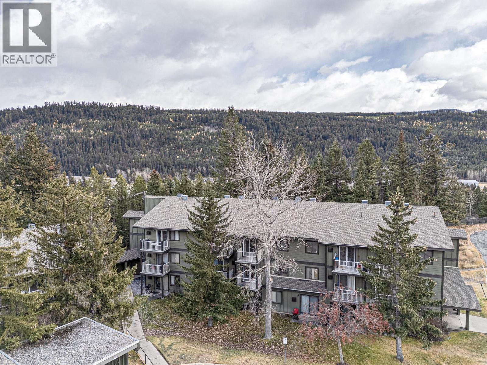 1802 Alpine Drive Unit# 306A, Elkford, BC - Outdoor With Balcony